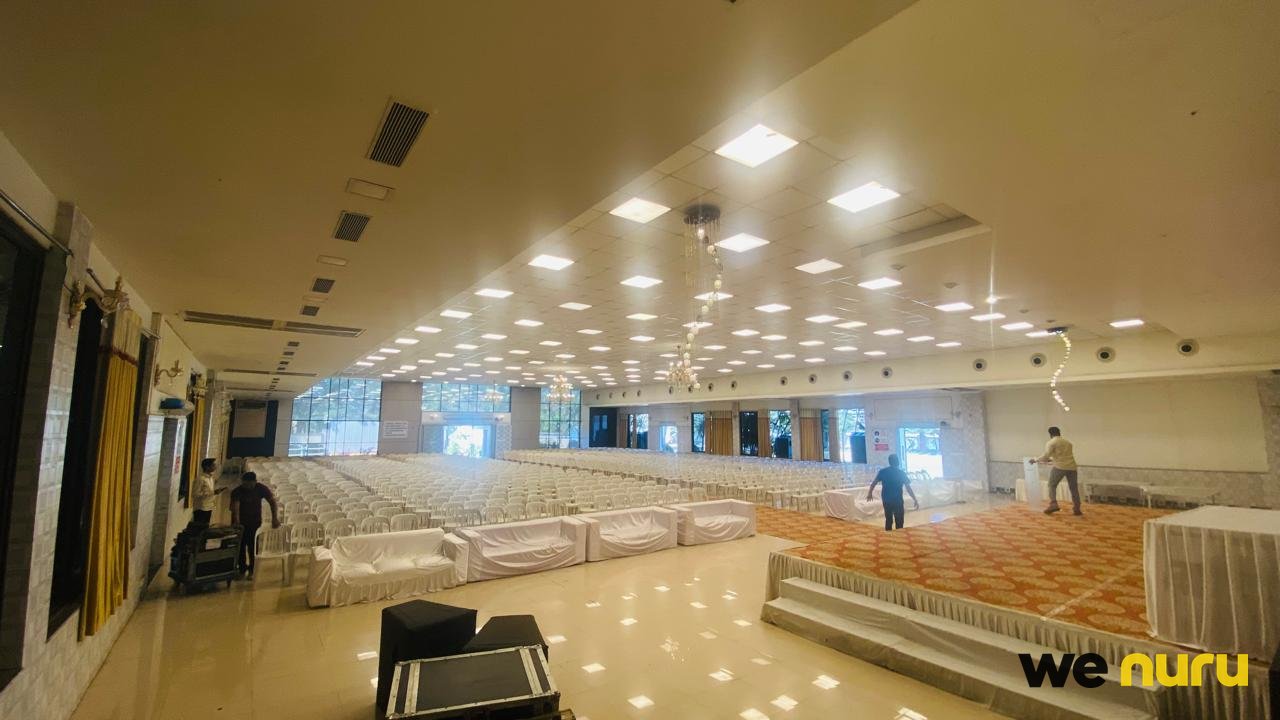 Luxury Banquet Hall & Wedding Venue for Photoshoots and Events In Nashik, Maharashtra — hotel & resort in Nasik