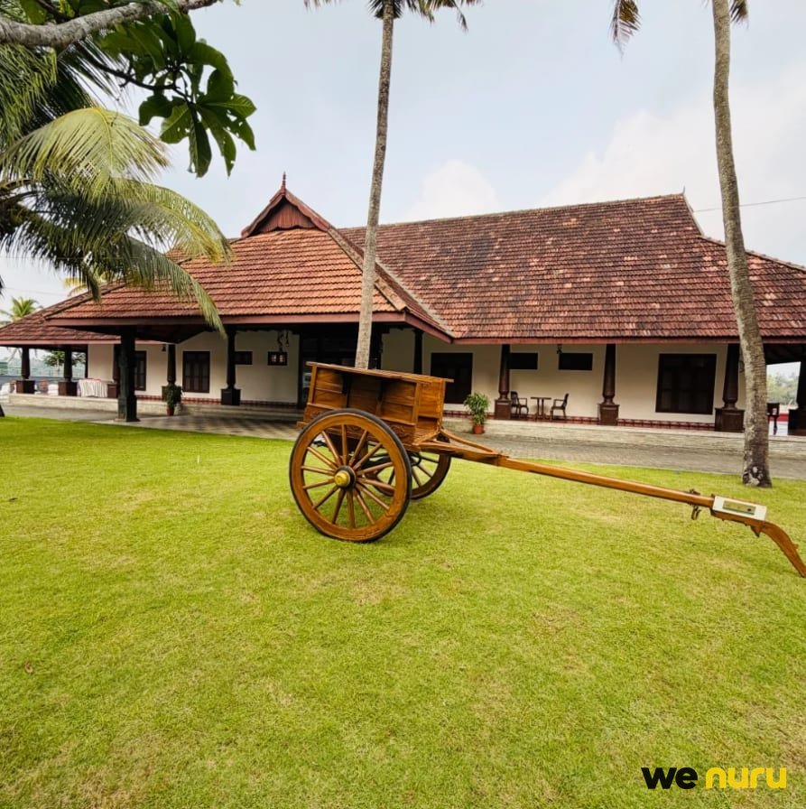 Heritage Kerala Tharavadu Resort with Pool & Backwater Lawns for Shoots in Cherthala, Alleppey — farmhouse in Alappuzha