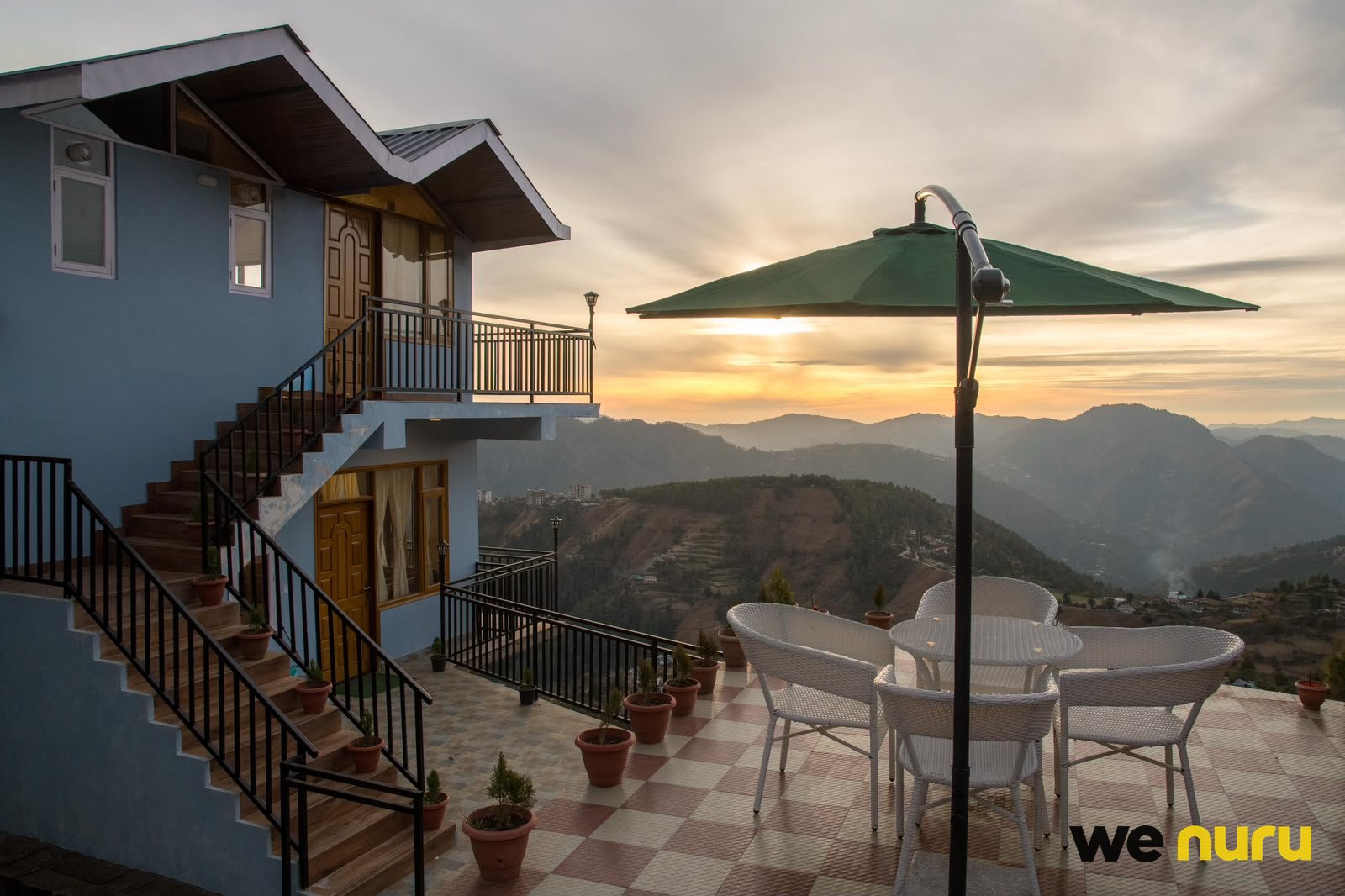 Mountain View Villa with Scenic Hills & Outdoor Terrace near Shimla — villa in Shimla