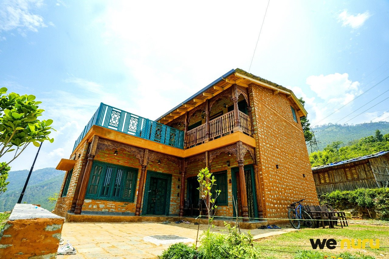 Mountain View Cottage Retreat with Lush Green Gardens in Nagrashu — farmhouse in Chauki