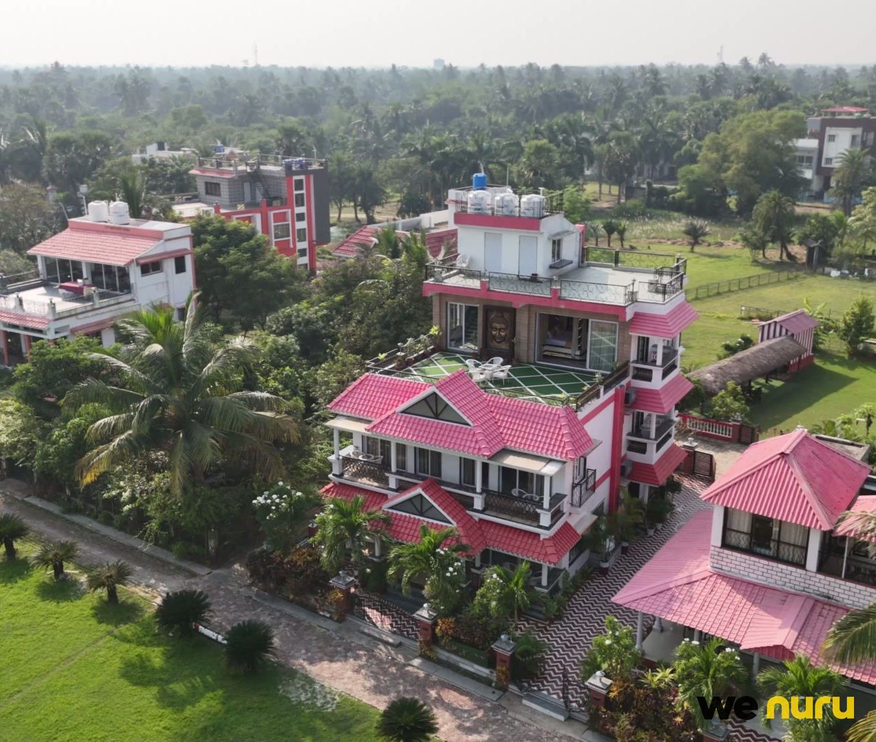 Modern Lakeside Villa with Designer Bedrooms, Balconies & Waterfront Views – Dhulasimla, West Bengal — villa in Dhulasimla