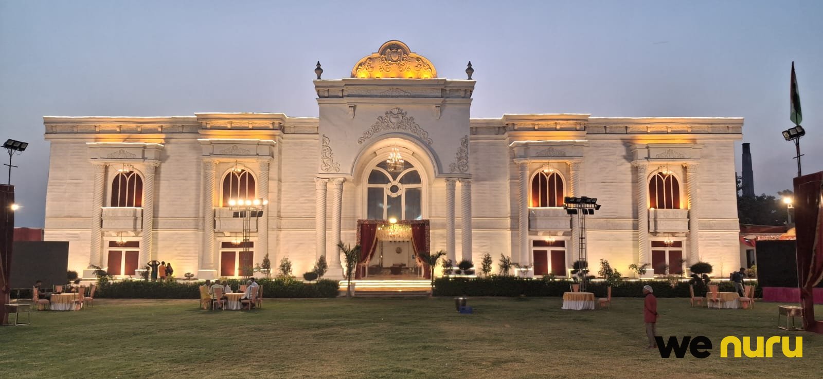 Grand Palace-Style Wedding Venue with Luxury Banquet Hall, Outdoor Lawn & Decorative Event Sets in Varanasi, Uttar Pradesh — hotel & resort in Varanasi