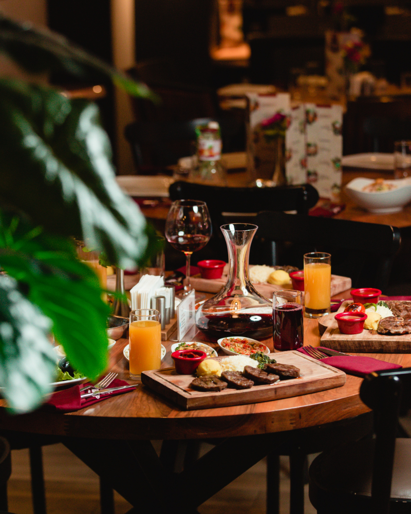Restaurant — Restaurant interiors to shoot food, ads and scenes in